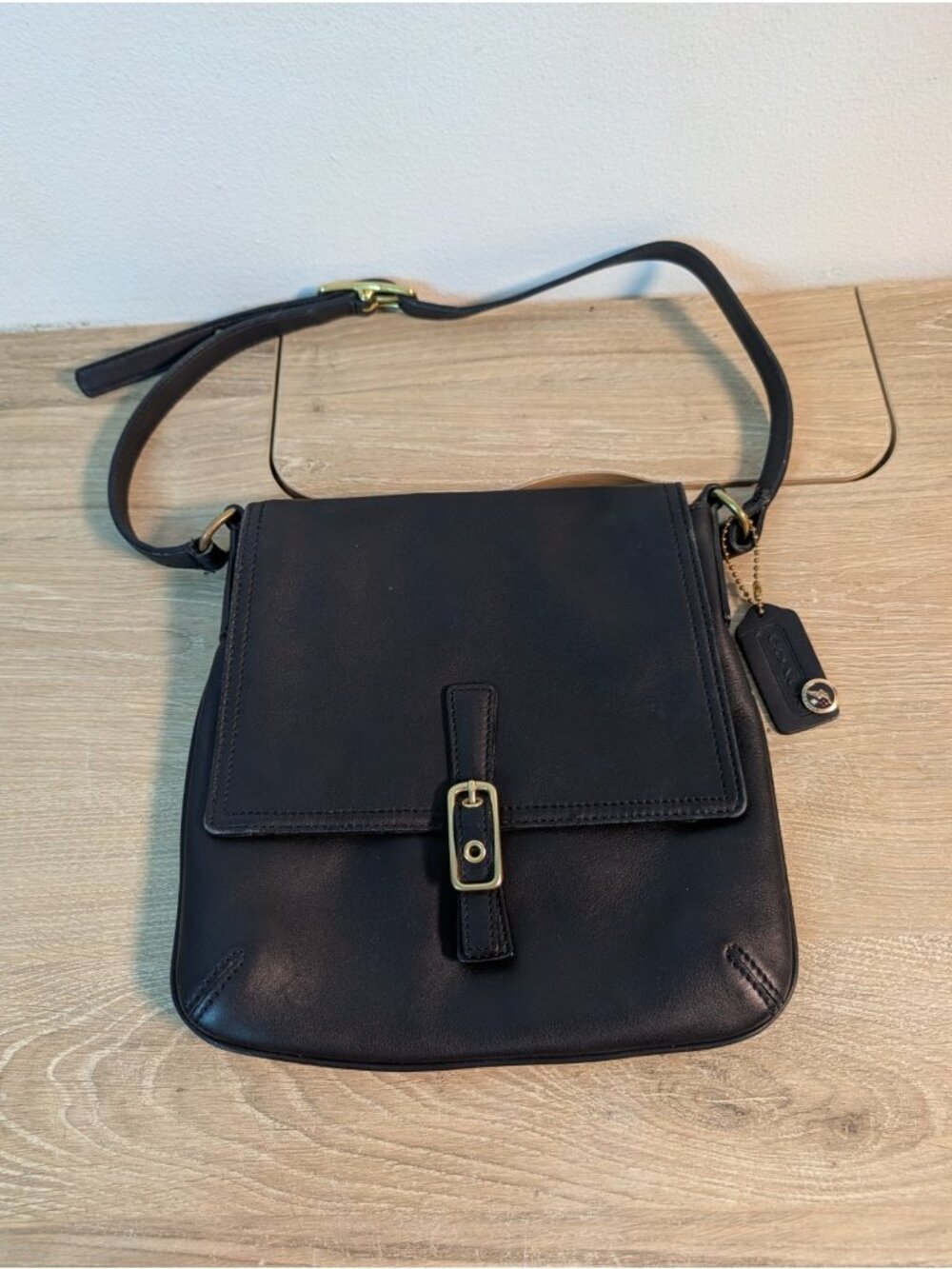 Vintage COACH Y2K Black Soft Leather M33-9592 Crossbody Strap Handbag